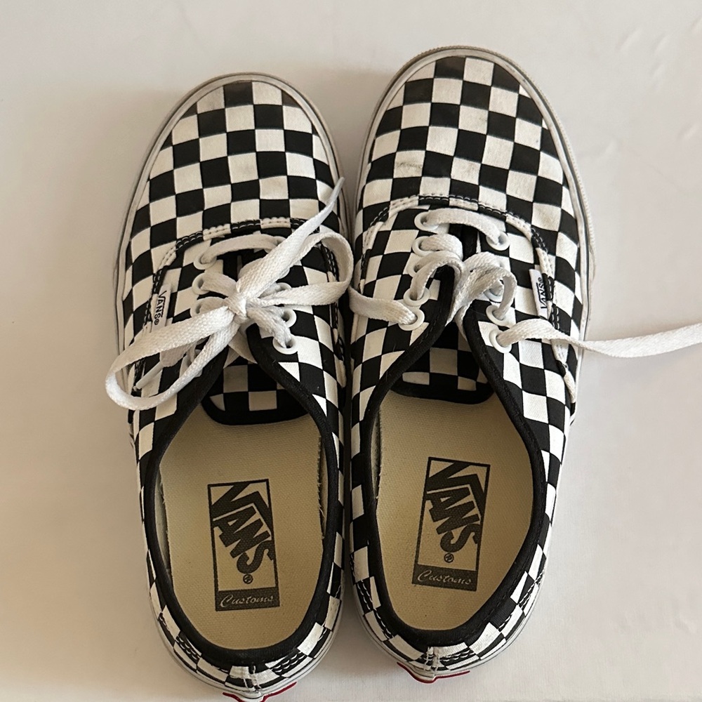 Vans women’s Checkered Black and White Shoes